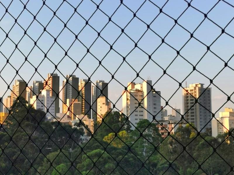 Proteja crianças com rede residencial em Itapera, São Luís